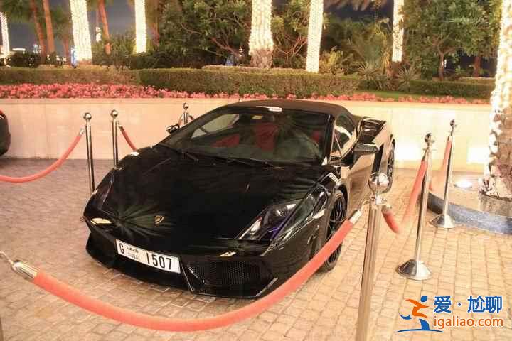 迪拜街頭的豪車，真是叼炸天??？