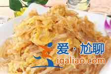 酸菜粉條的做法？
