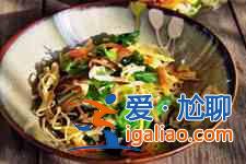涼拌粉絲的做法？