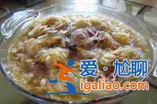 酸菜燉粉條的做法？