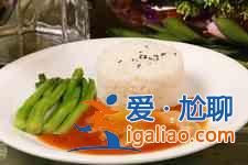 魚翅撈飯的做法？