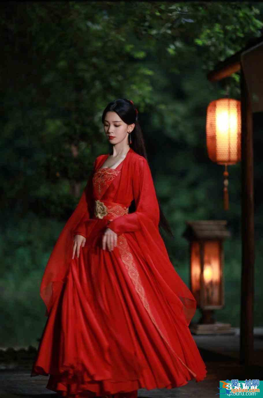 《少女大人》和《穿盔甲的少女》兩部劇在熱播，陳瑤終于要火了？？