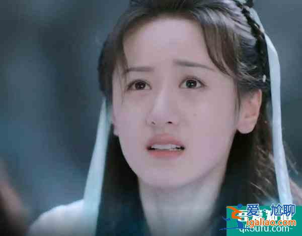 《琉璃》璇璣為何前面那么保護琉璃盞，后面卻為了司鳳去打破？？