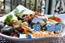 皮蛋拌豆腐？