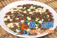 鴨血豆腐？
