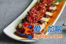 鴨血豆腐？