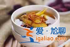 蟲草花煲雞湯？