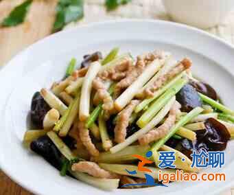 芹菜炒肉絲的做法？