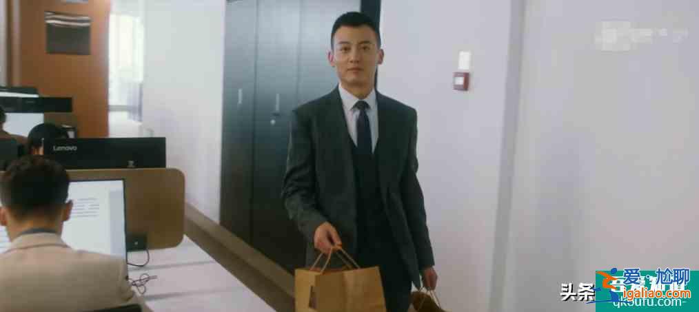 《他其實沒有那么愛你》，四位女生情路坎坷，八位男士各個奇葩？