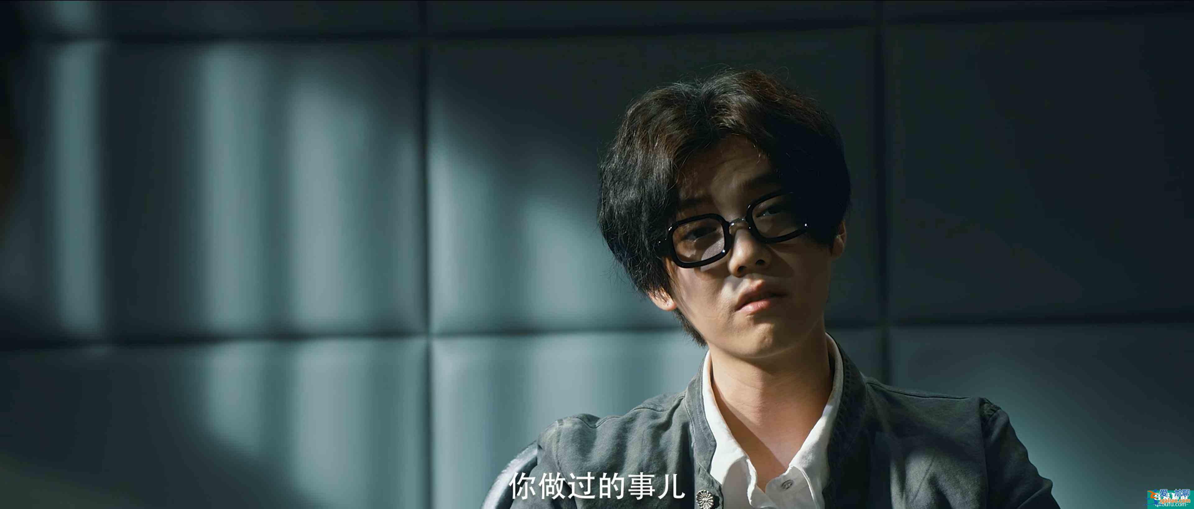 《在劫難逃》開播，這是一部穿越題材科幻懸疑??？我可不這么認(rèn)為？