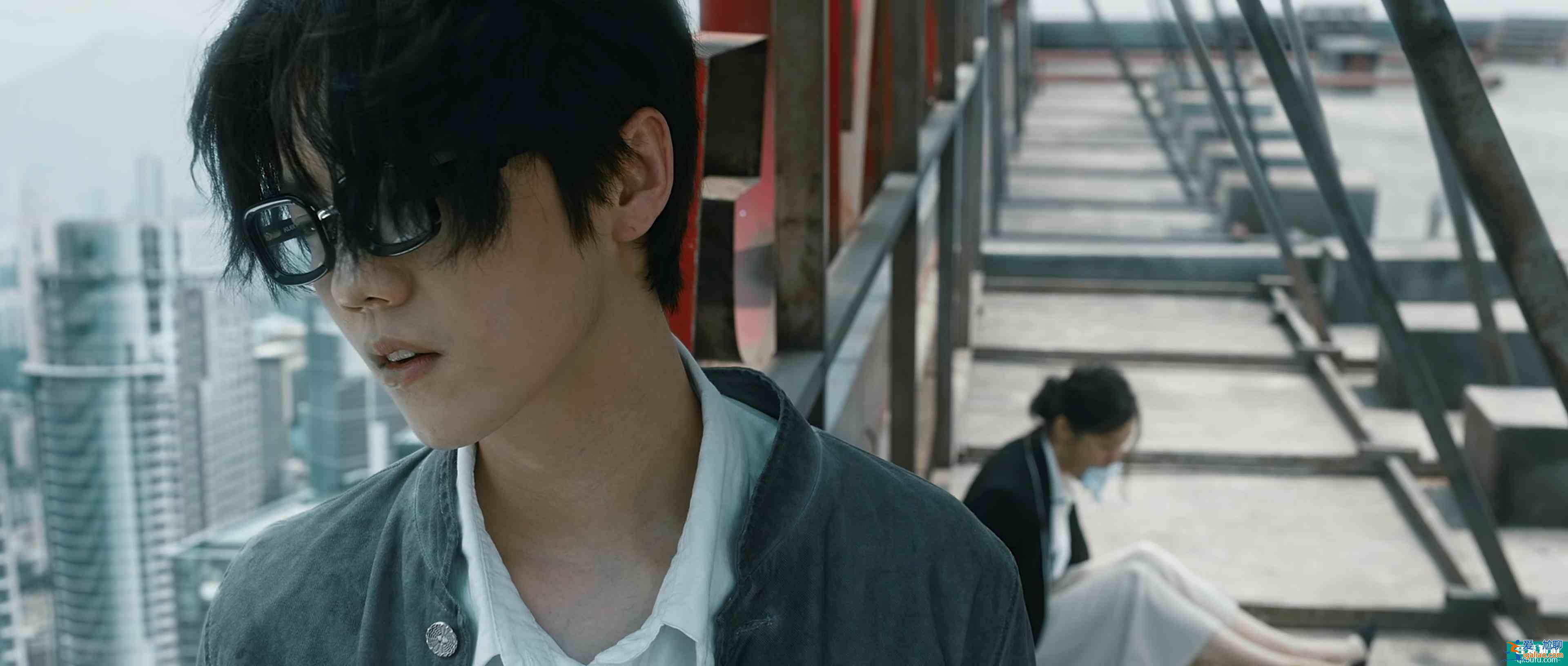 《在劫難逃》開播，這是一部穿越題材科幻懸疑??？我可不這么認(rèn)為？