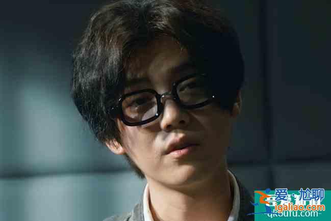 張萌自曝追《在劫難逃》，看完就給鹿晗打電話，原因令大家笑翻？