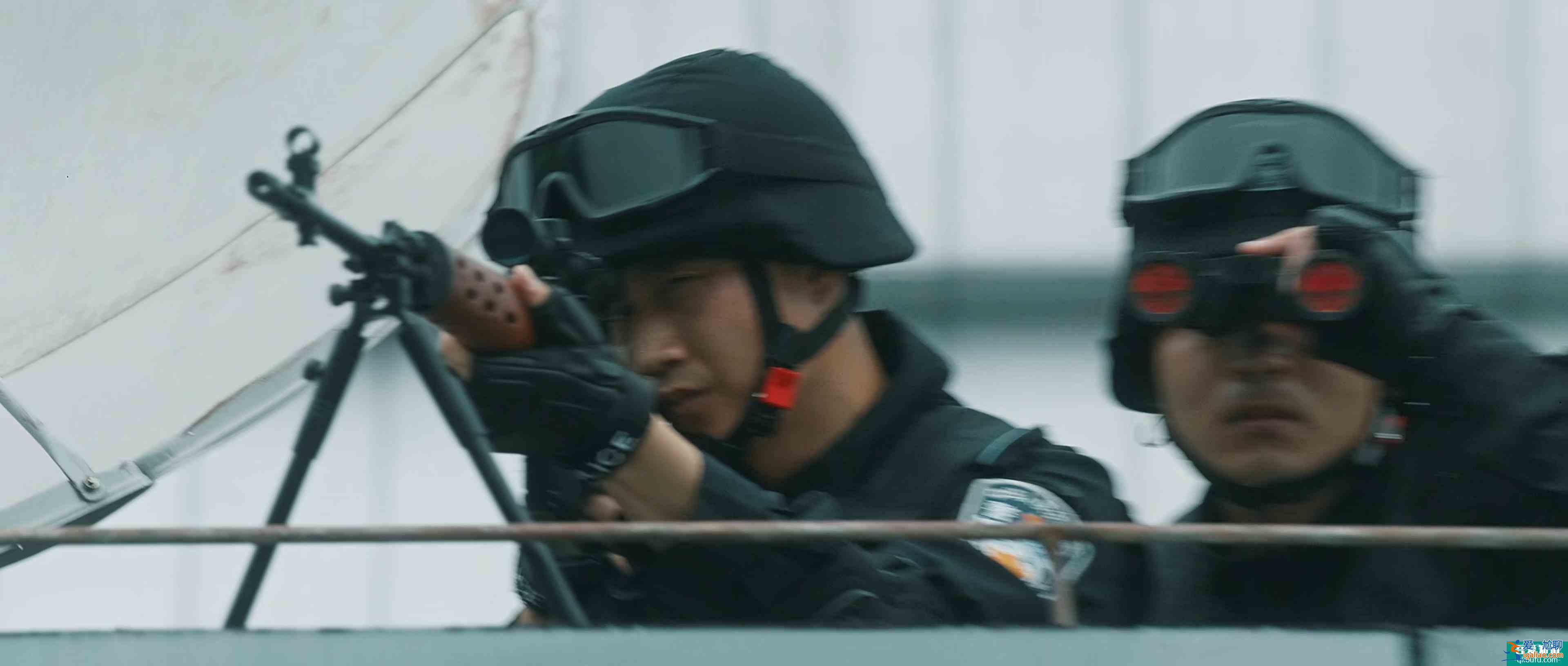「在劫難逃」懸疑跨界玩科幻，硬漢混搭小鮮肉，鹿晗這次演技幾分？
