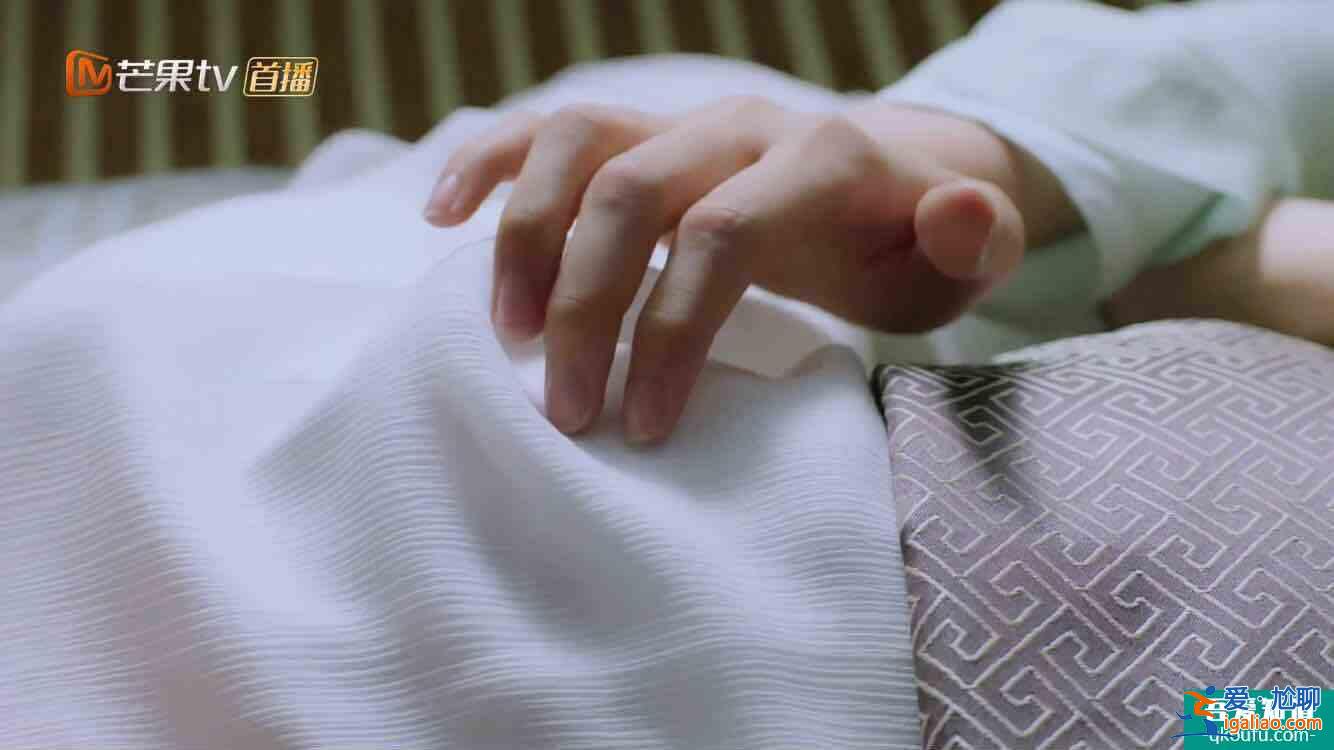 《琉璃》初遇夫婦疑似煮過飯？一句臺詞暴露真相，璇璣太會(huì)撩了？
