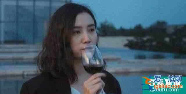 《白色月光》：為什么男人很難拒絕一個(gè)“主動(dòng)”的女人？原因有三？