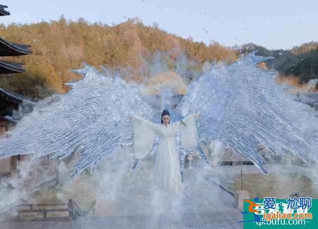 且聽鳳鳴：左青鸞使出冰鸞，卻忘了冰怕火，鳳舞潛能激發(fā)瘋狂升級(jí)？