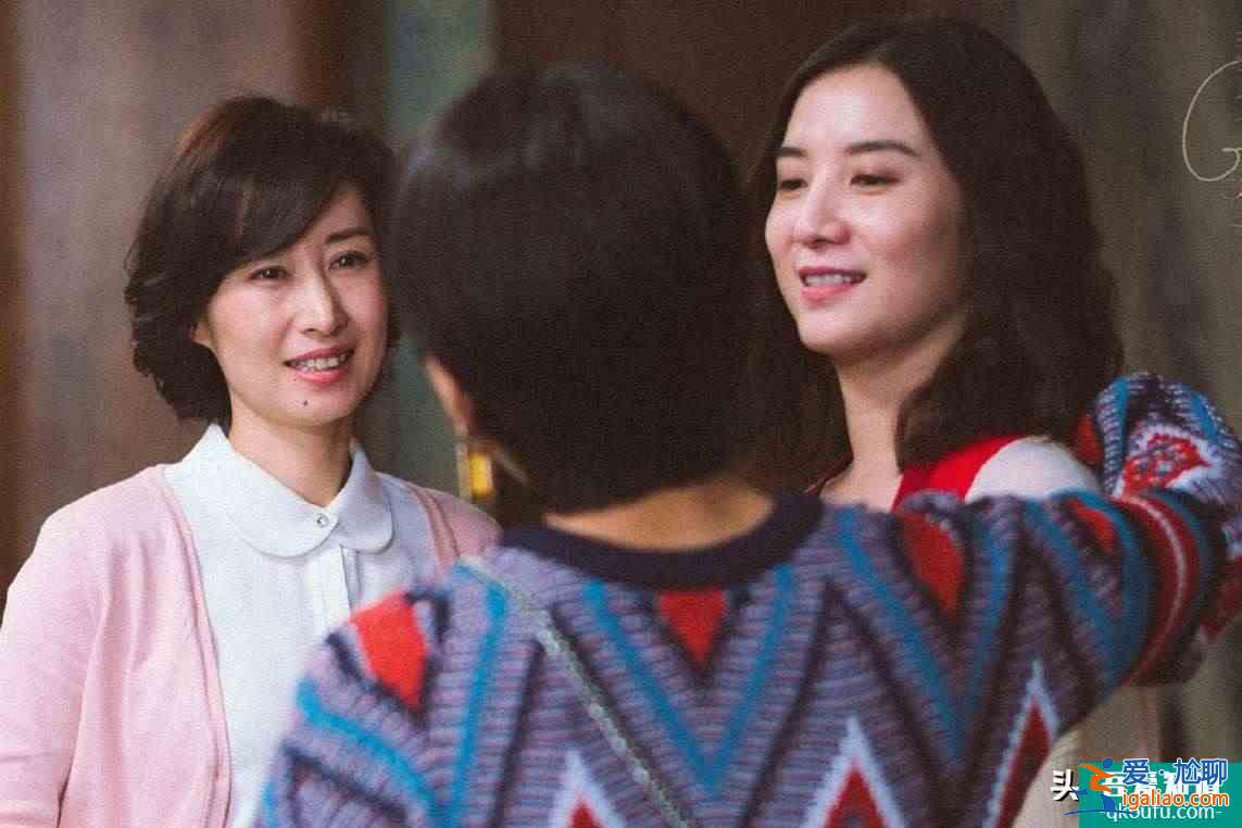 白色月光中的熟臉：一位演過白夜追兇，一位被稱為教導(dǎo)主任專業(yè)戶？