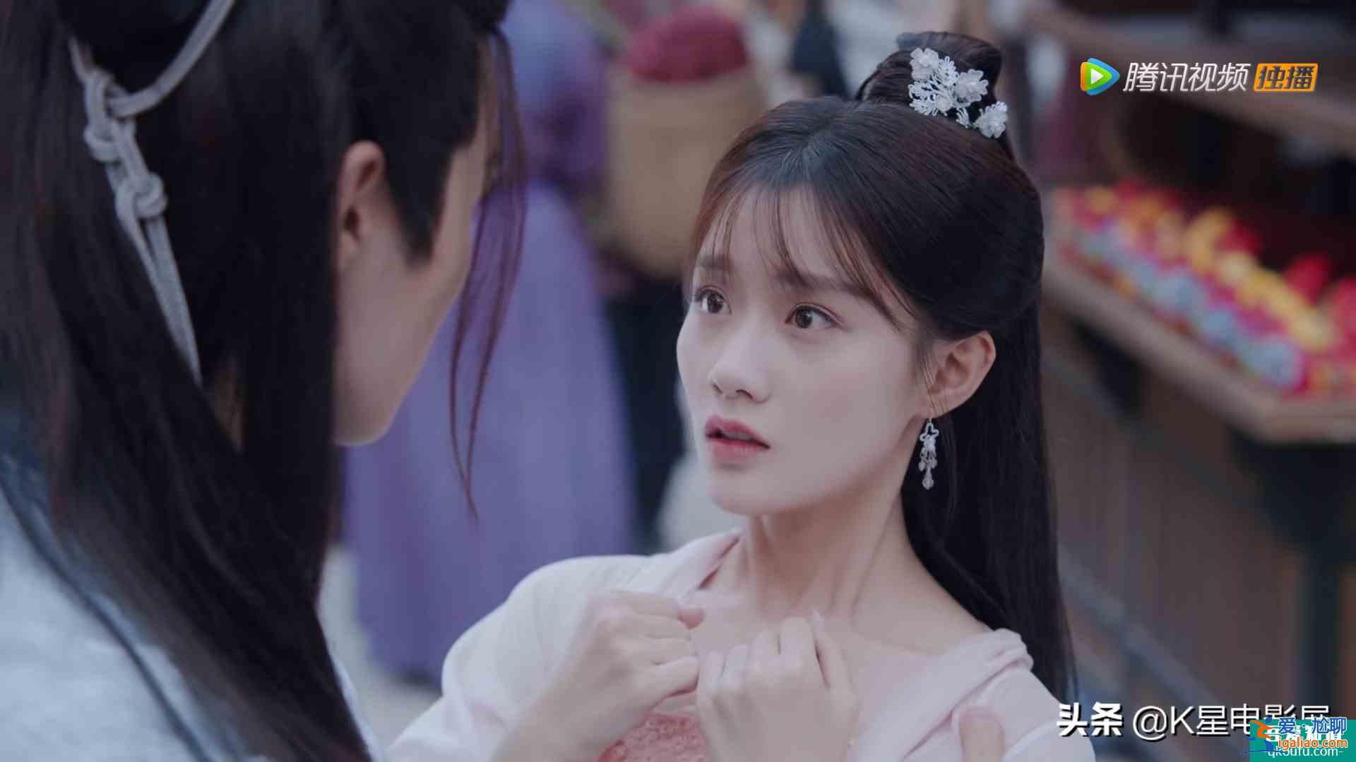 《且聽鳳鳴》：原來兩個配角的愛情才是全劇最讓人羨慕的？