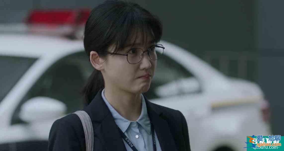 《摩天大樓》鐘美寶：性別偏見，始終是女性身上去不掉的“枷鎖”？