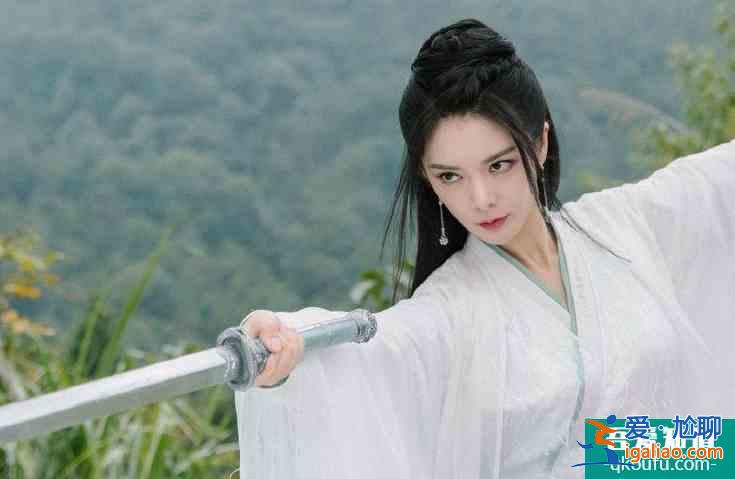 《且聽鳳鳴》大結(jié)局熱搜都沒(méi)一個(gè)，熬夜看完的我，終究是錯(cuò)付了？