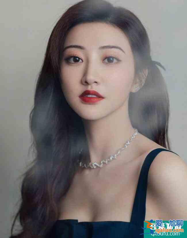 景甜承認(rèn)整形失敗 直言埋線失敗變成了悲傷蛙？