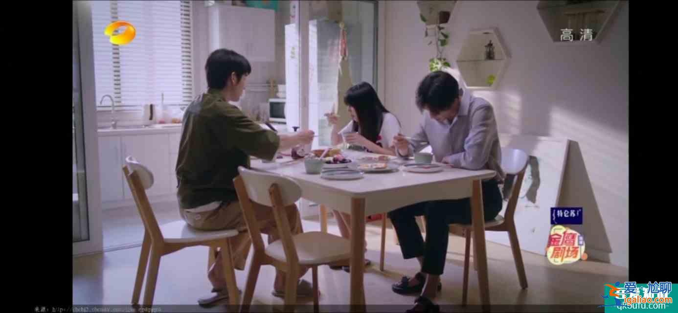 以家人之名（23）凌霄對(duì)尖尖明確表白，李爸見到了子秋生母？