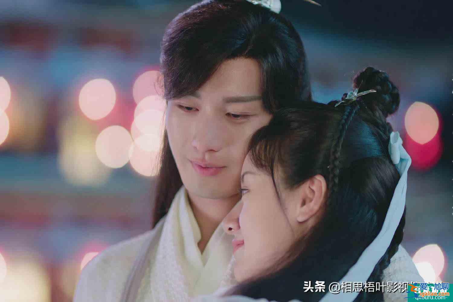 《琉璃》之司鳳琉璃：九世虐戀從不悔，終得云開見月明？