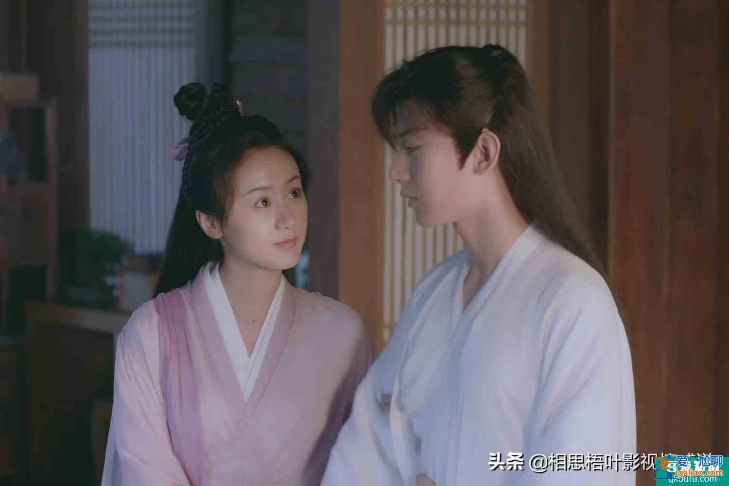 《琉璃》之司鳳琉璃：九世虐戀從不悔，終得云開見月明？