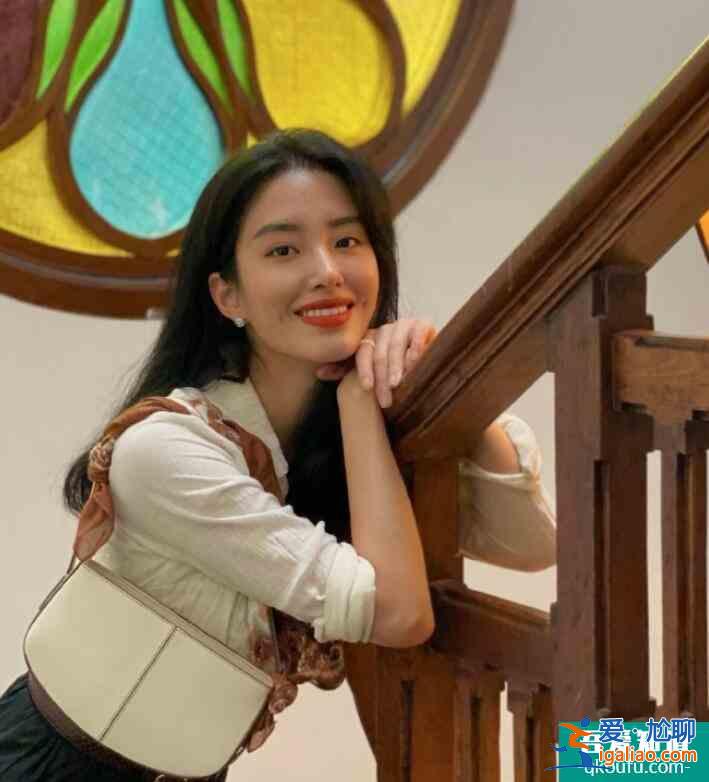 楊采鈺曬美照笑容滿面 妝容精致打扮時尚超精致？