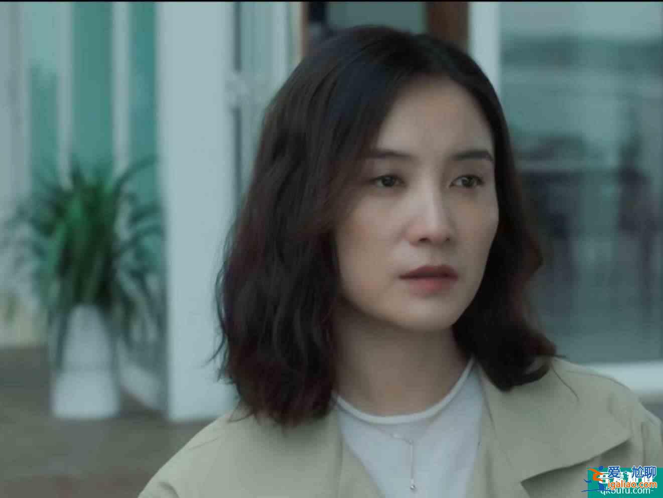 《白色月光》張一大哭，嚇壞女兒：成年人的世界，沒有自由二字？