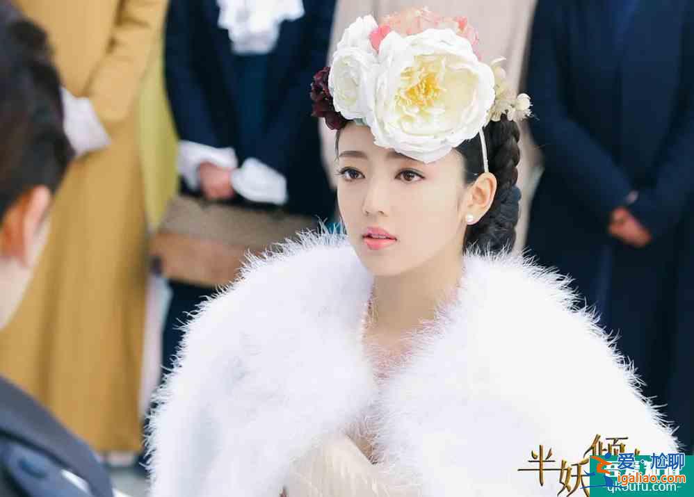 《以家人之名》唐燦火了，撞臉Lisa不說，還是北電專業(yè)第一名？