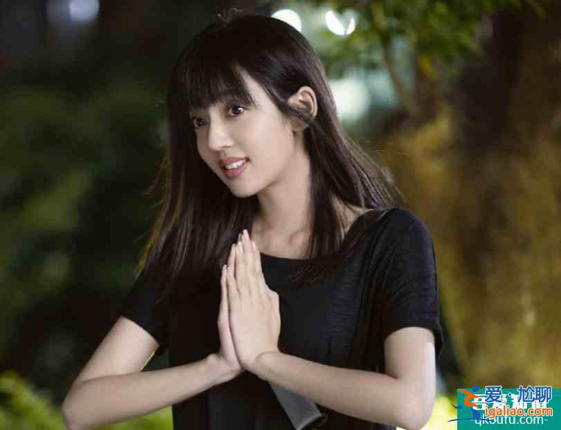 《以家人之名》唐燦火了，撞臉Lisa不說，還是北電專業(yè)第一名？