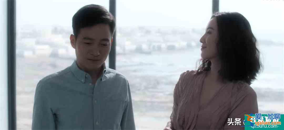 《白色月光》：誰(shuí)才是張?chǎng)握嬲某鲕墝?duì)象？？