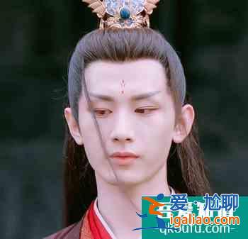 《琉璃》被求注水加更？成毅創(chuàng)名臺詞虐瞎觀眾，史上最慘男主穩(wěn)了？
