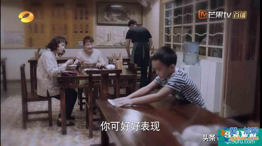 人人都說(shuō)《以家人之名》好看，我只希望它別爛尾，別談狗血三角戀？