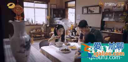 人人都說(shuō)《以家人之名》好看，我只希望它別爛尾，別談狗血三角戀？