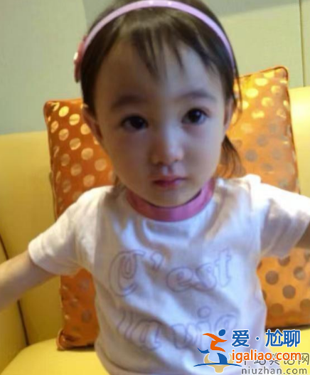 李小鵬女兒奧莉近照曝光!又高又瘦大長腿太矚目 11歲學(xué)花滑運動基因強