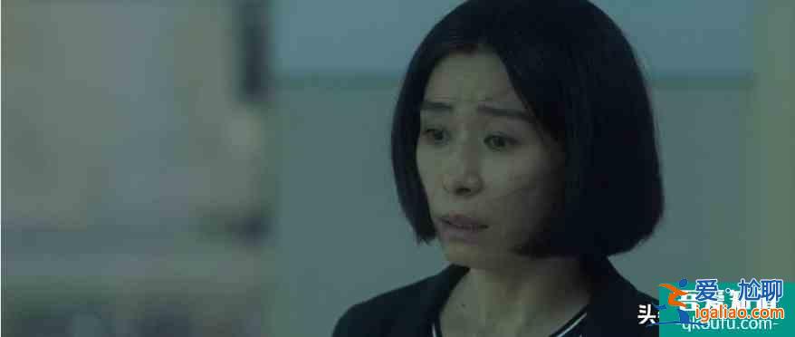 《摩天大樓》結(jié)局：一堆好人的布局，卻換不來對一個壞人的懲罰？