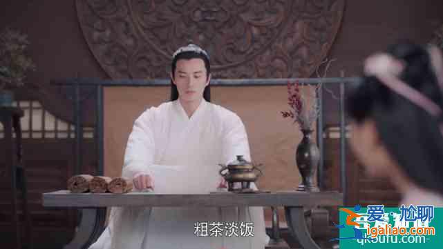 且聽鳳鳴：吃飯這件小事，透露出鳳舞對(duì)君臨淵和御冥夜的區(qū)別對(duì)待？