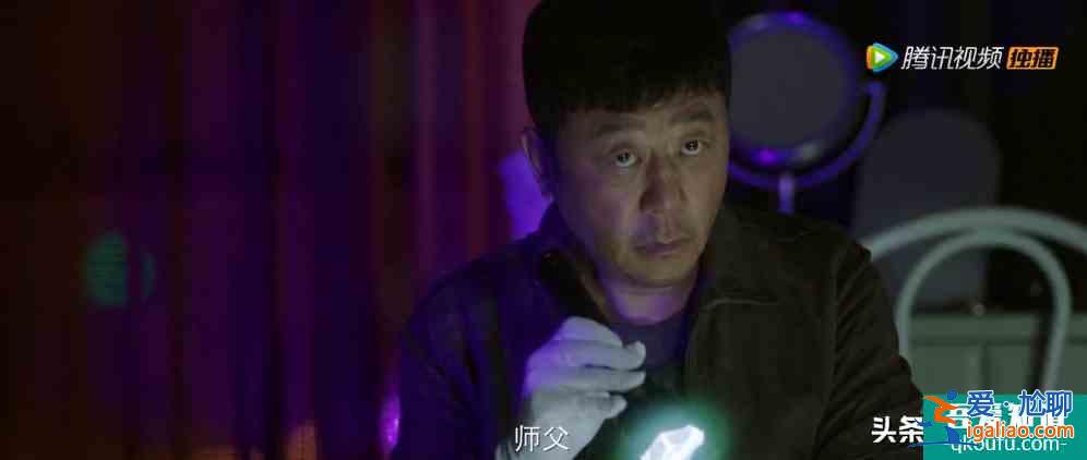 摩天大樓：高檔公寓發(fā)現(xiàn)一名女尸，警方發(fā)現(xiàn)其背后藏著很深的秘密？