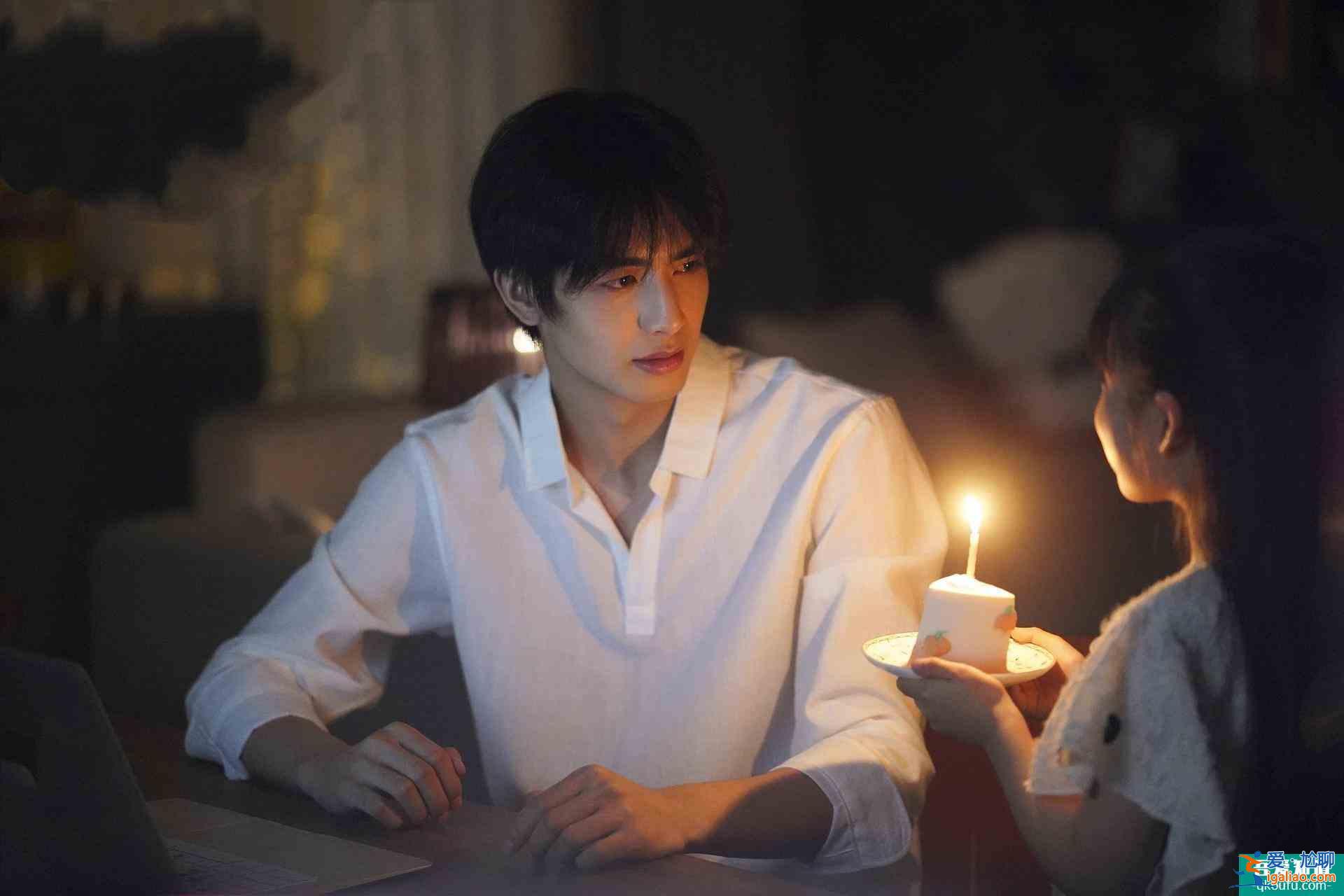 《以家人之名》：主角們小時(shí)候像《1988》，長大后像《愛情公寓》？