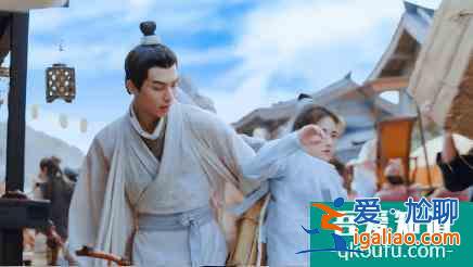 演技拙劣，內(nèi)容老套，《漂亮?xí)愤€能火，顏值至上？？