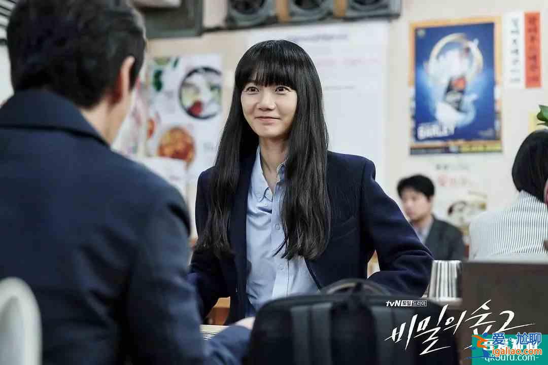 從前兩集看，《秘密森林2》至少不比9.3分的前作弱？