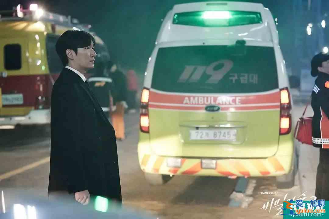 從前兩集看，《秘密森林2》至少不比9.3分的前作弱？