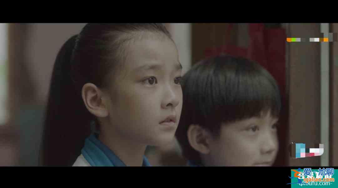 《摩天大樓》開播很帶感，楊穎卻被嘲演技尷尬，臉部僵硬嘴巴出戲？