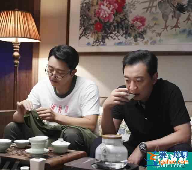 《以家人之名》為何會引起情感共鳴，不以血脈定義的家，有何不同？