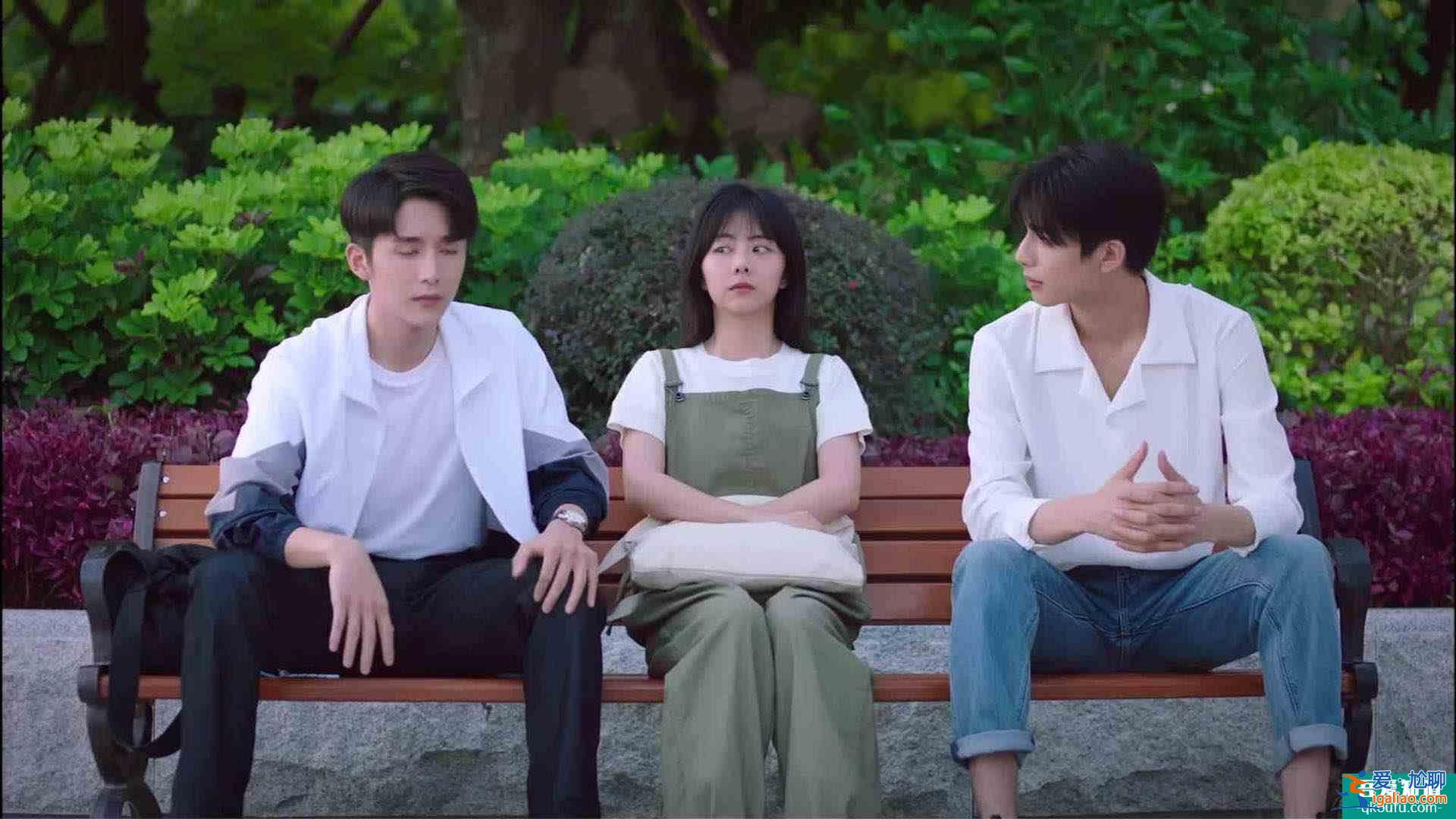 《以家人之名》李尖尖拔牙害怕醫(yī)生，當(dāng)摘下口罩那一刻，失聲痛哭？