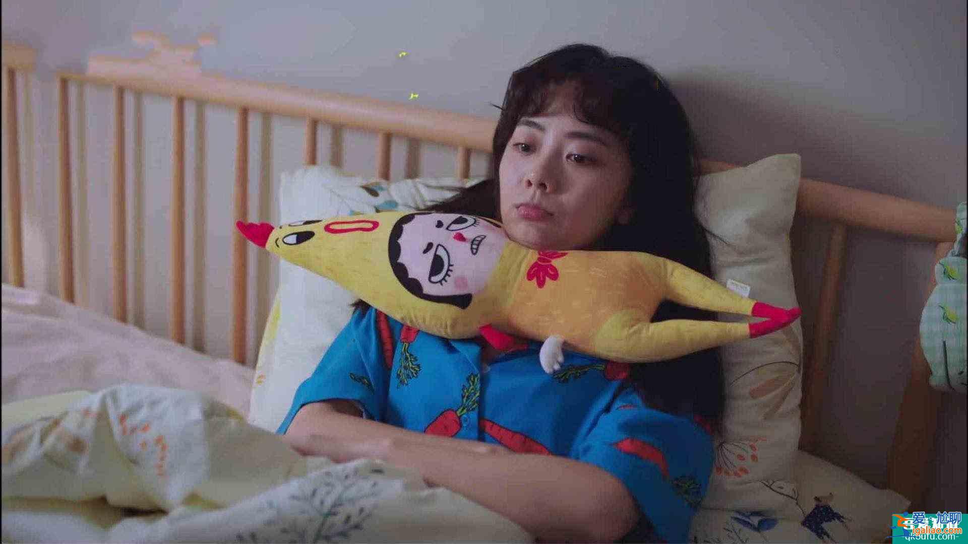 《以家人之名》陳婷反對凌霄談戀愛，挖苦尖尖家窮，凌霄當(dāng)場翻臉？