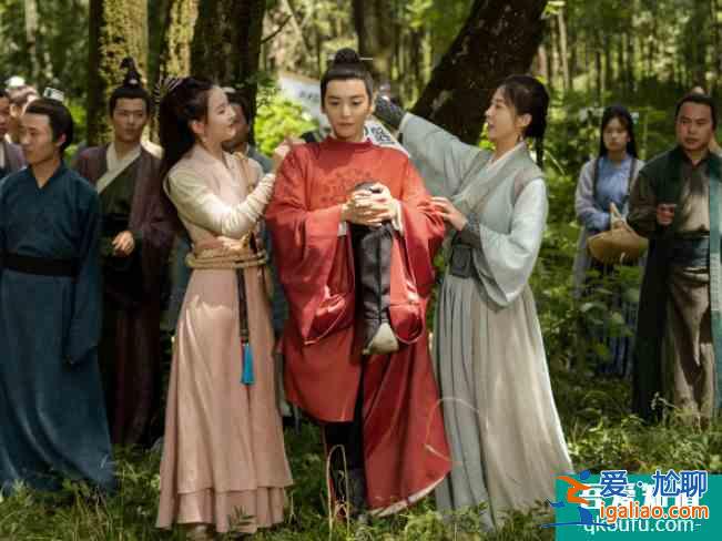 尤靖茹出演女扮男裝劇，與《漂亮書生》鞠婧祎比較，區(qū)別很明顯？