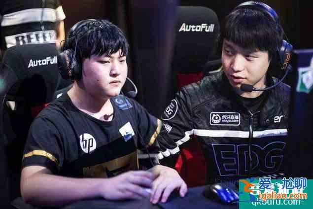 《穿越火線》大結(jié)局致敬LOL！LPL四大傳奇出鏡，笑笑排第一引爭議？
